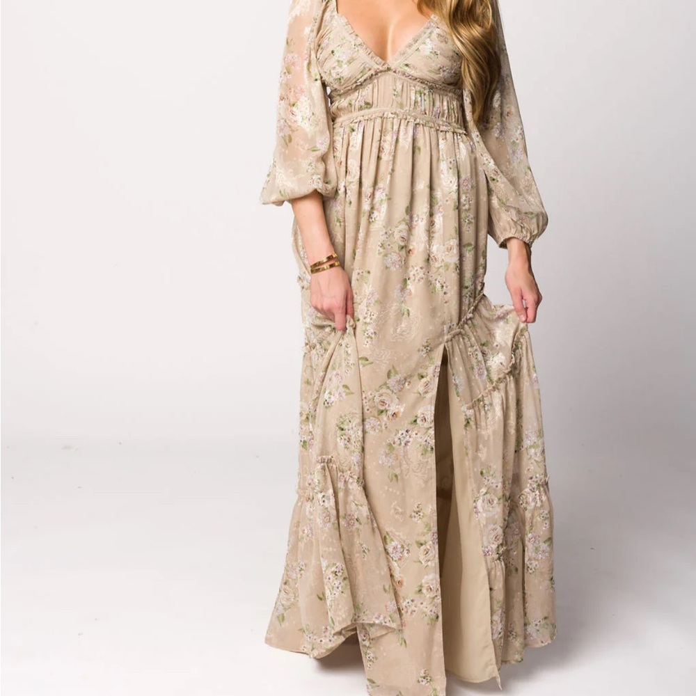 Chic Beige Floral Maxi Dress